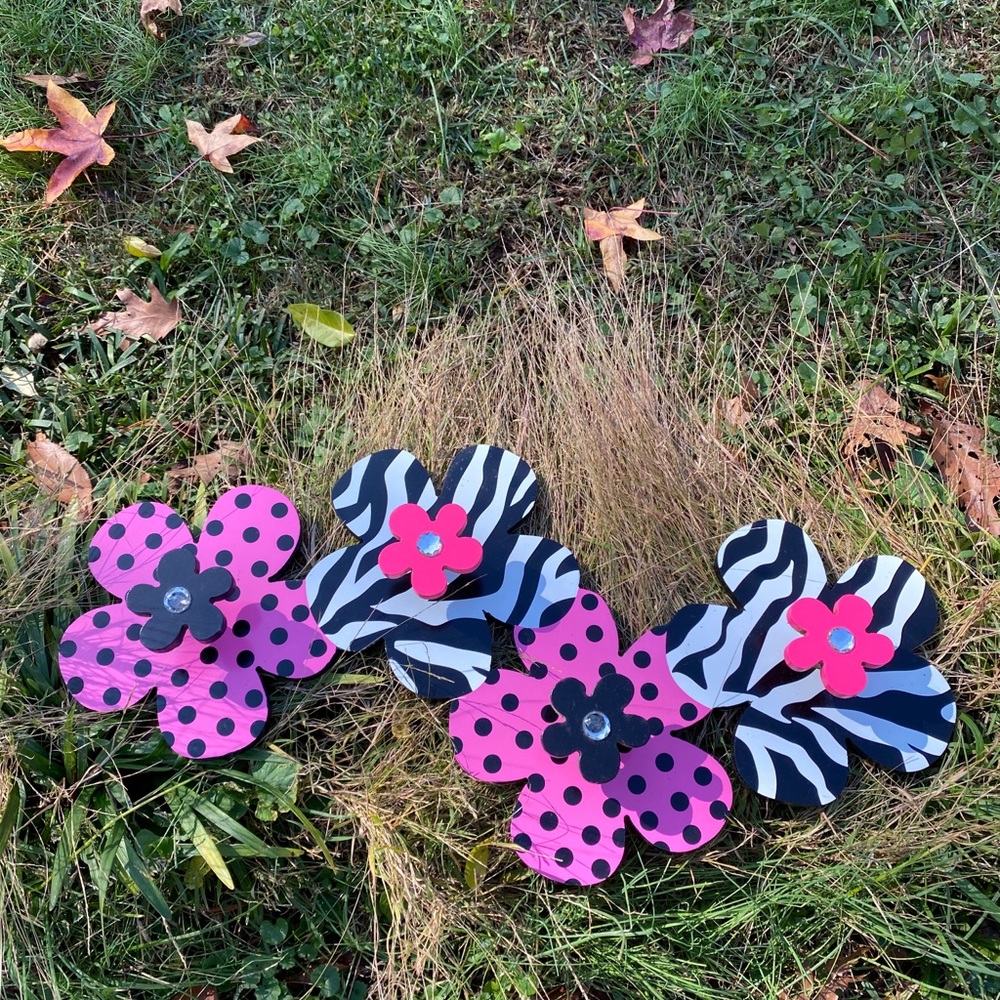 Kids door / wall hunger polka pink black & white